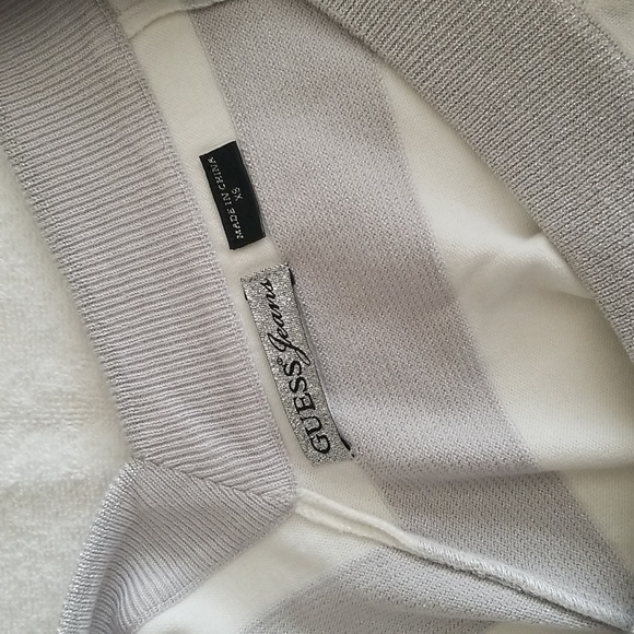 New white and silver Guess Jeans top. Stretch material, go with white Jeans. - Picture 3 of 5